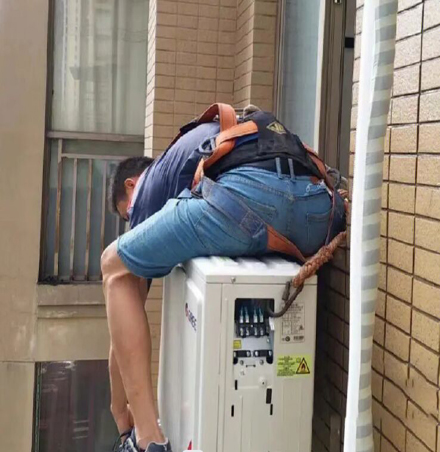 德宏空调移机